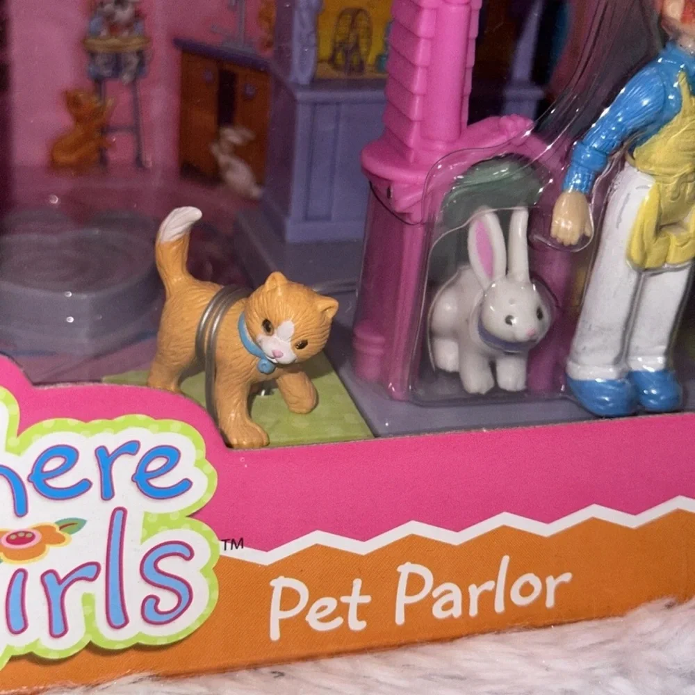 Fisher price PET PARLOR Dollhouse‎ Go Anywhere Girls doll Dog Cat Set New In Box